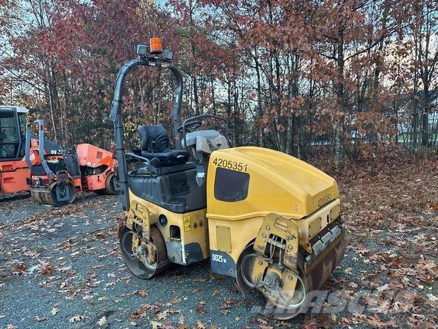 Volvo DD25 双轮压路机