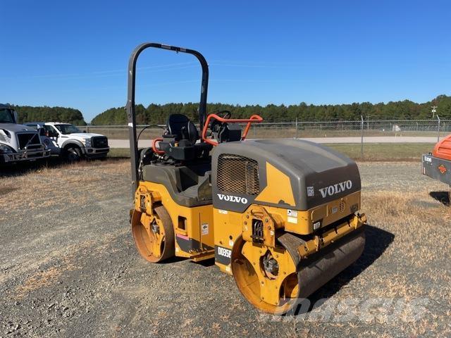 Volvo DD35B 双轮压路机