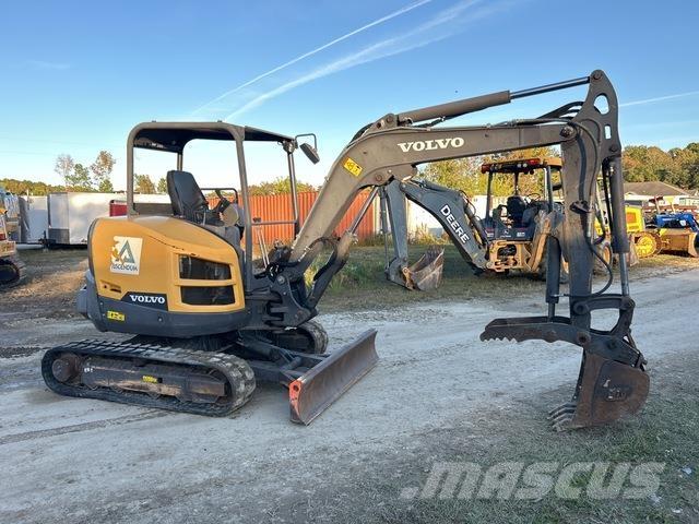 Volvo ECR40D 履带挖掘机