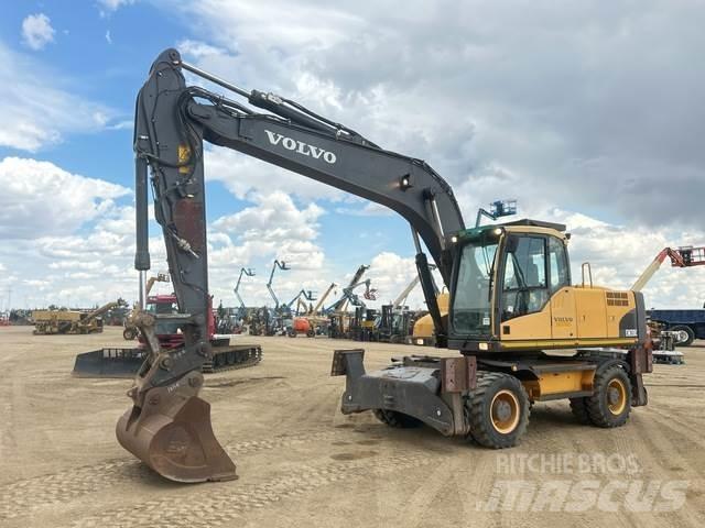 Volvo EW210C 轮式挖掘机