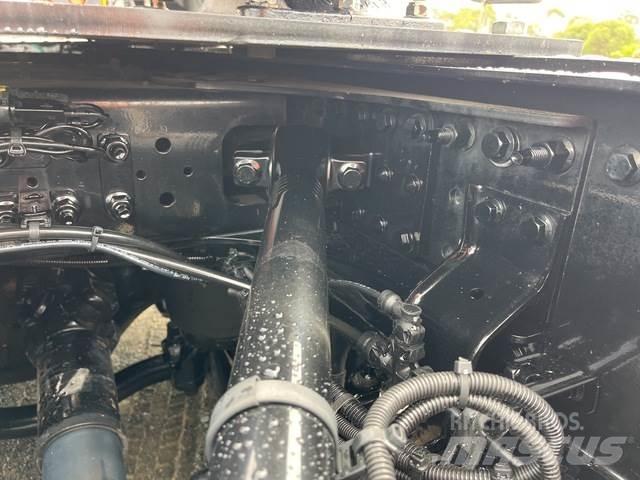 Volvo FH13 牵引车