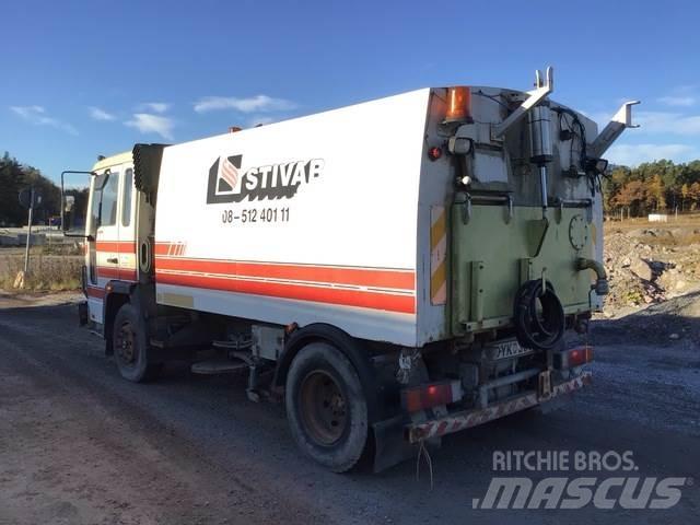 Volvo FL611 道路清扫车
