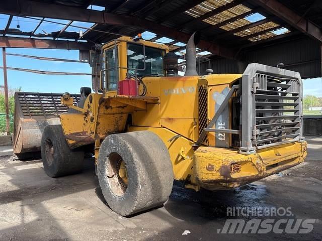 Volvo L220E 轮式装载机
