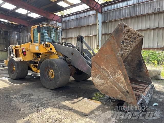 Volvo L220E 轮式装载机