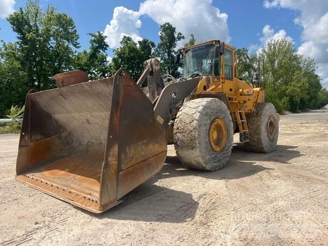 Volvo L220E 轮式装载机