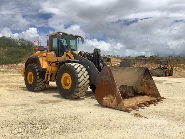 Volvo L220H 轮式装载机