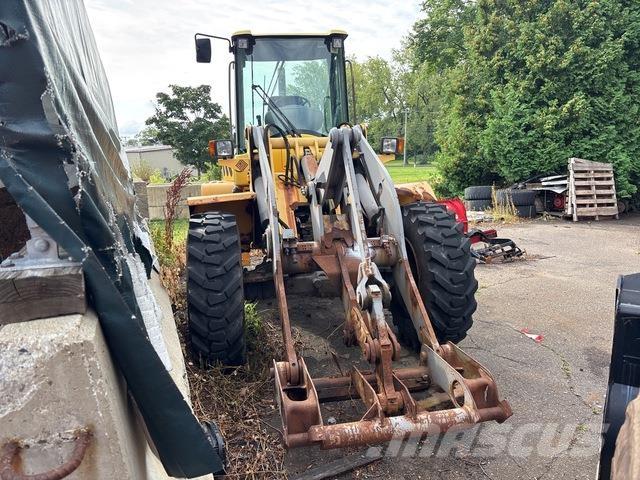 Volvo L40TP 轮式装载机