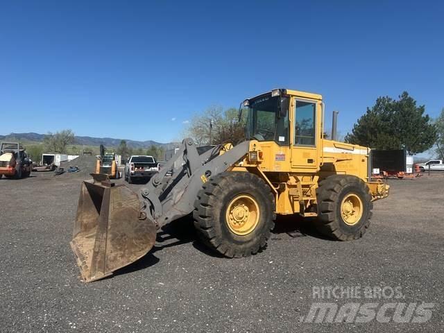 Volvo L70D 轮式装载机