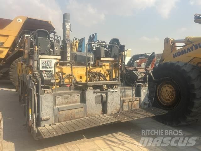 Volvo PF6170 沥青摊铺机
