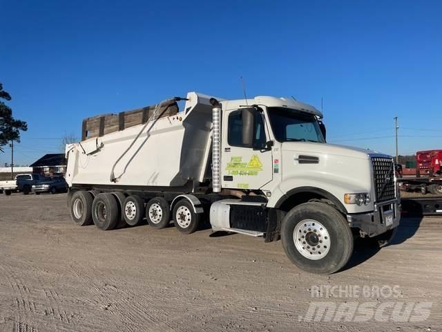 Volvo VHD 自卸式货车
