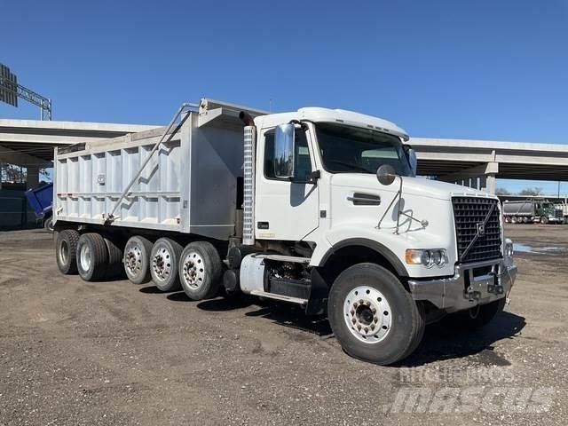 Volvo VHD 自卸式货车