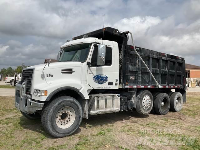 Volvo VHD 自卸式货车
