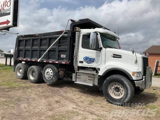 Volvo VHD 自卸式货车