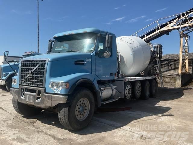 Volvo VHD104F 其他货车