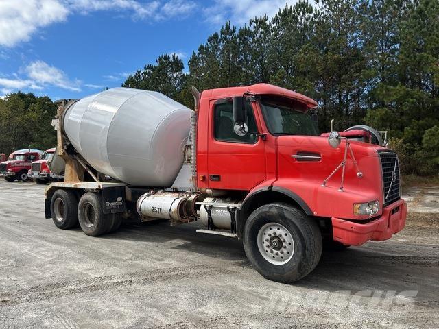 Volvo VHD64B 其他货车