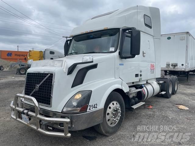 Volvo VLN670 牵引车