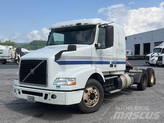 Volvo VN64T 牵引车
