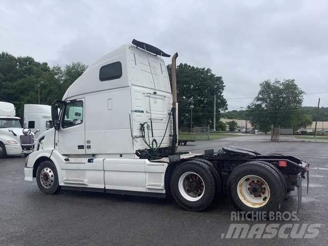 Volvo VNL 牵引车