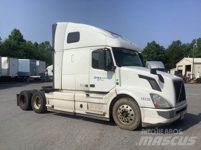 Volvo VNL 牵引车