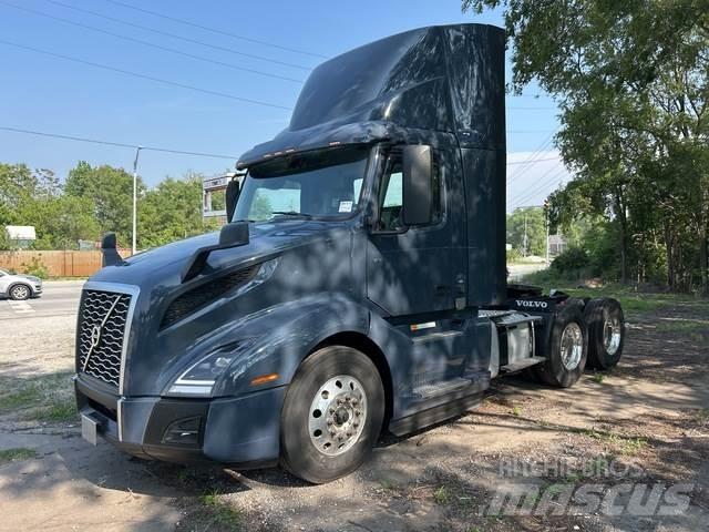 Volvo VNL 牵引车
