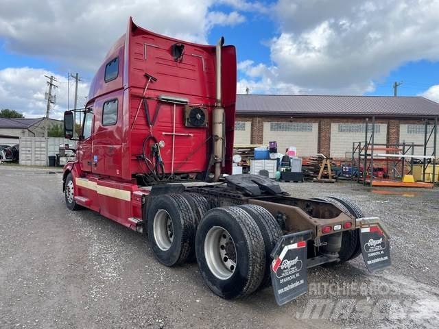 Volvo VNL 牵引车