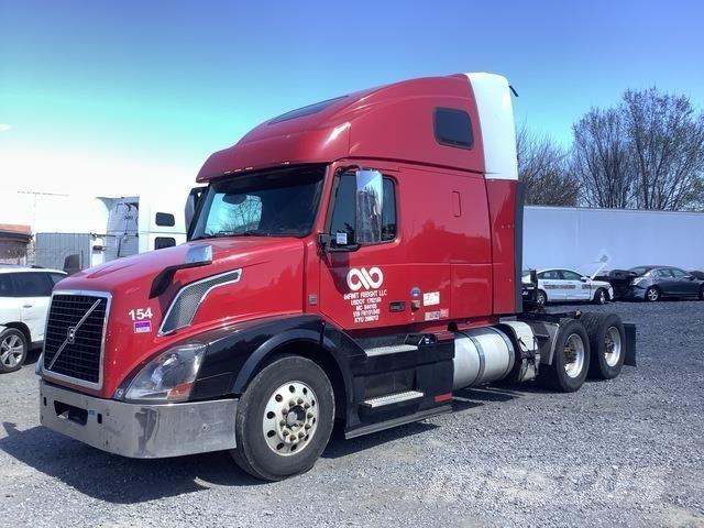 Volvo VNL 牵引车