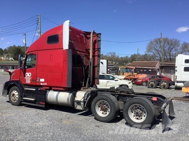 Volvo VNL 牵引车