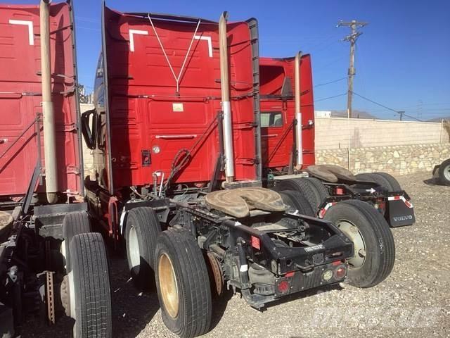 Volvo VNL 牵引车