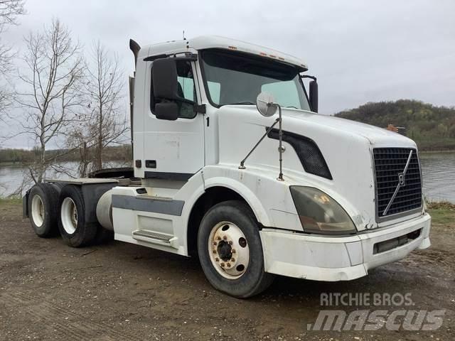 Volvo VNL 牵引车