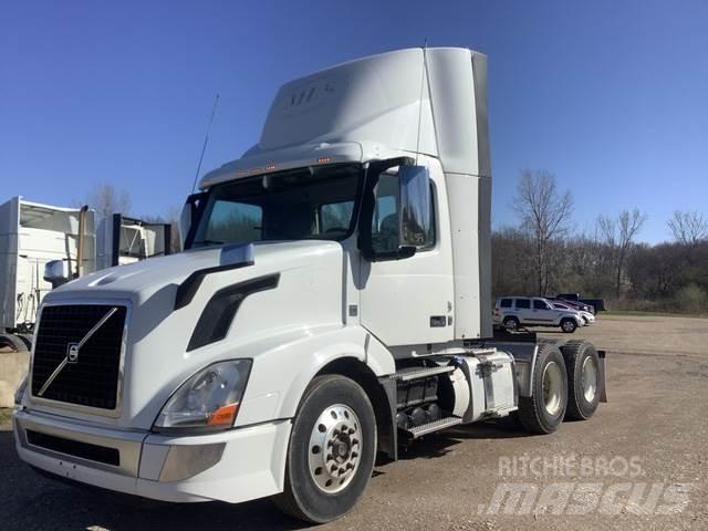 Volvo VNL 牵引车