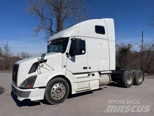 Volvo VNL 牵引车