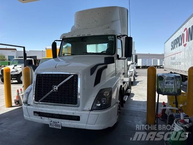 Volvo VNL 牵引车