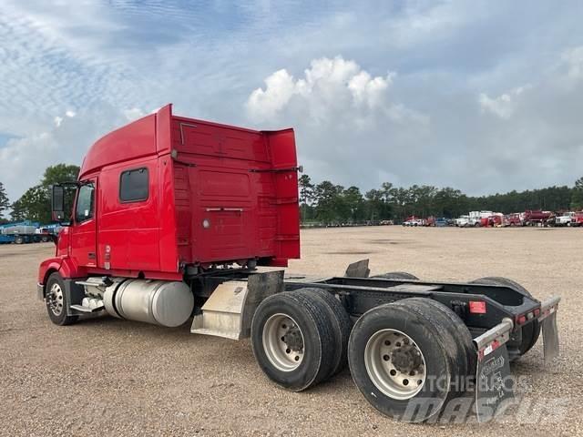 Volvo VNL 牵引车