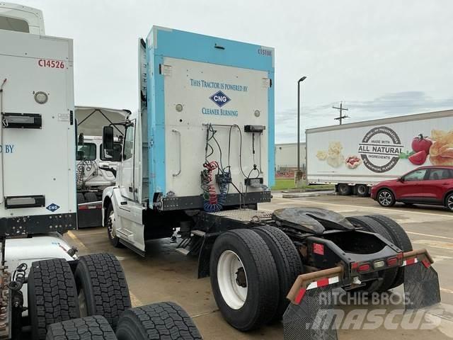 Volvo VNL 牵引车