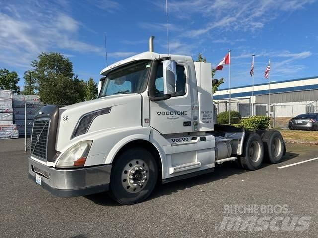 Volvo VNL 牵引车