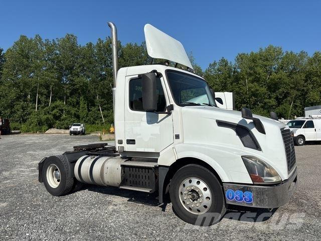 Volvo VNL 牵引车