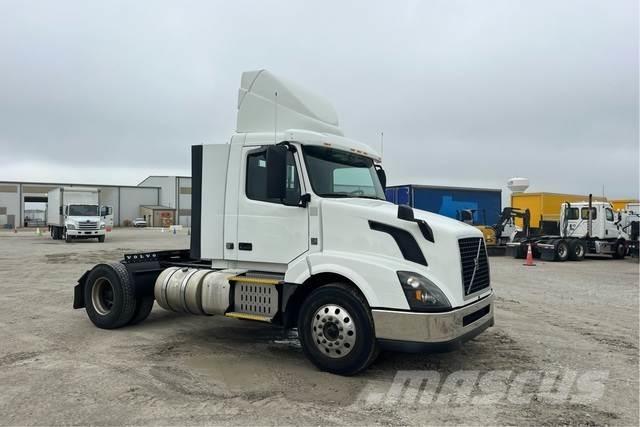 Volvo VNL 牵引车