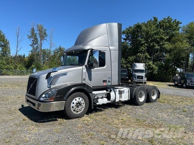 Volvo VNL 牵引车