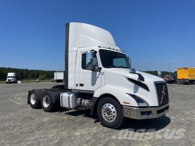 Volvo VNL 牵引车