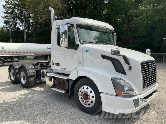 Volvo VNL 牵引车