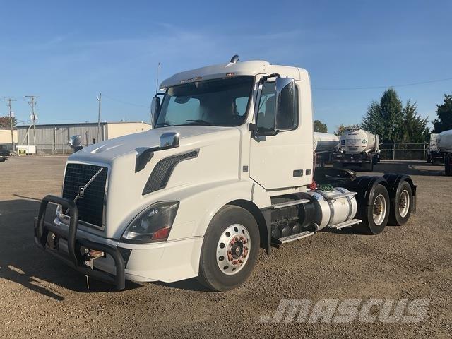 Volvo VNL 牵引车