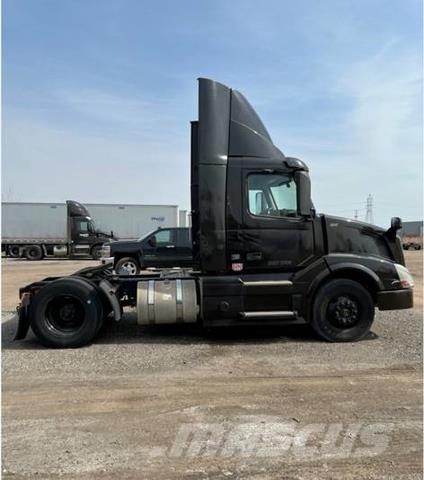 Volvo VNL 牵引车