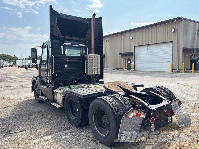 Volvo VNL 牵引车