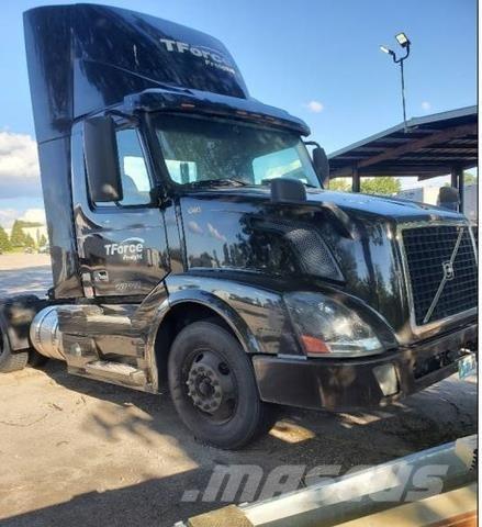 Volvo VNL 牵引车