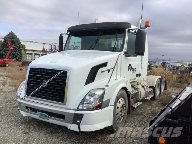 Volvo VNL 牵引车