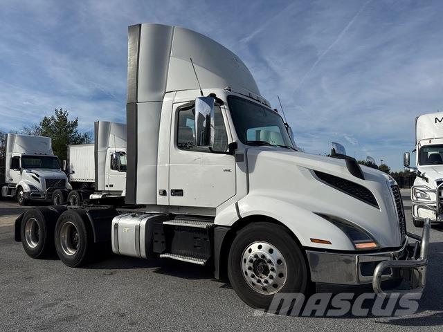 Volvo VNL 300 牵引车