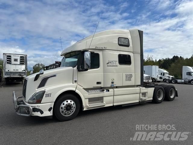 Volvo VNL 780 牵引车