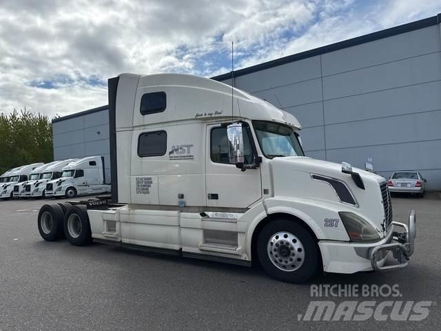 Volvo VNL 780 牵引车