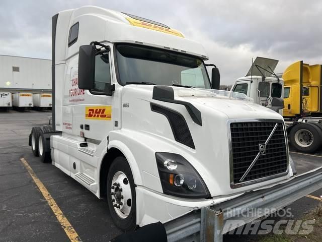 Volvo VNL670 牵引车