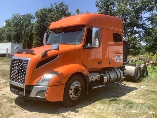 Volvo VNL740 牵引车